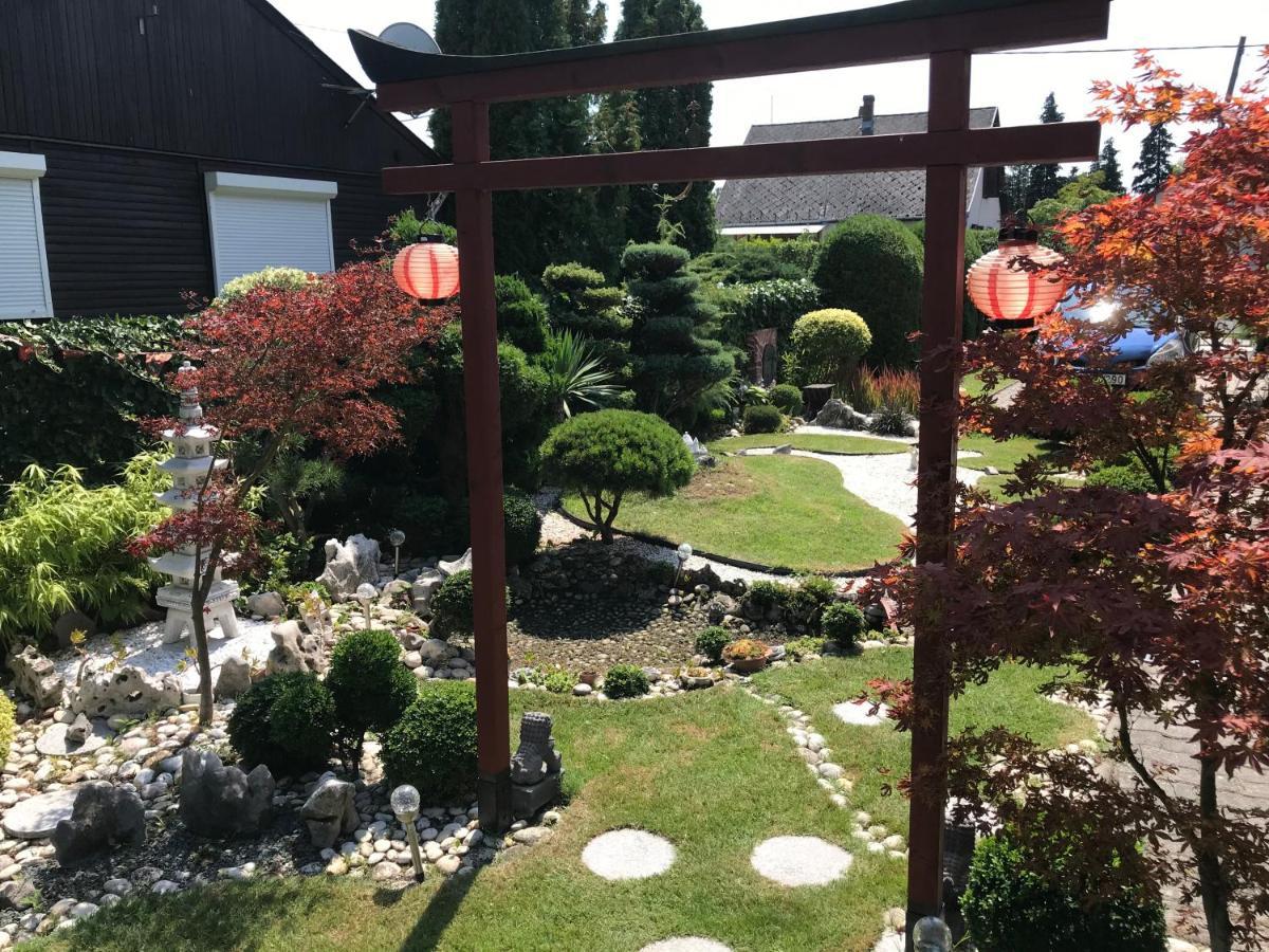 Nyaralo Japankerttel - Apartment With Japanese Garden Balatonmáriafürdő Eksteriør billede