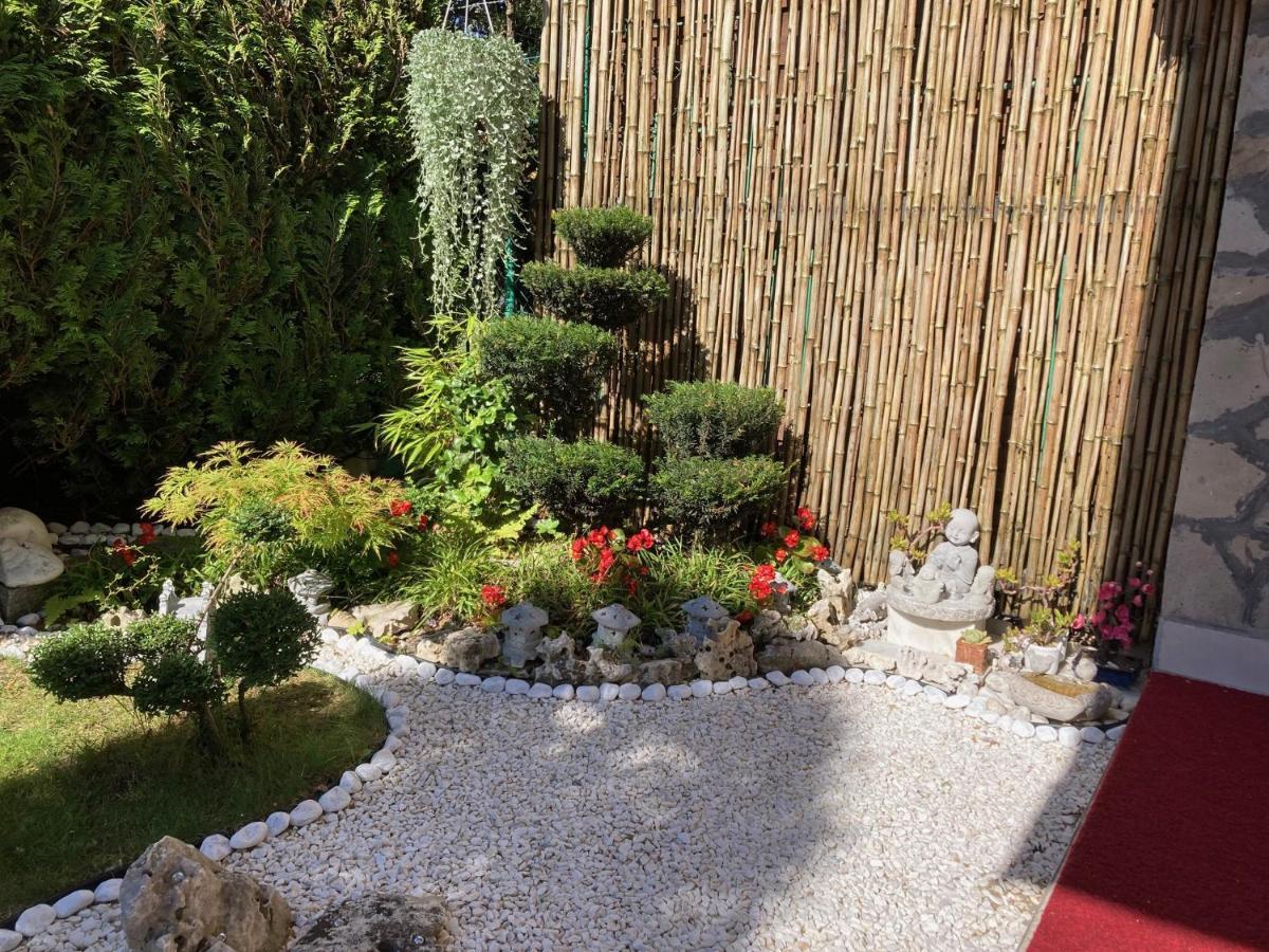 Nyaralo Japankerttel - Apartment With Japanese Garden Balatonmáriafürdő Eksteriør billede